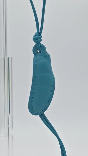 Loewe Leather Pea Pod Charm, photo 4 of 10