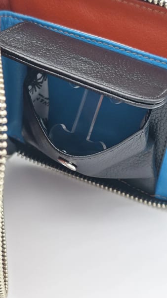 Min & Mon New York Green Leather Zip-Around Wallet, photo 9 of 9
