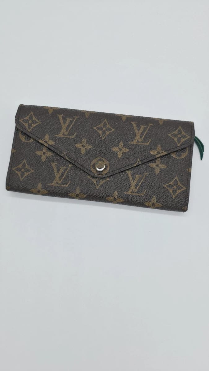 Louis Vuitton Monogram Long Wallet, photo 1 of 17