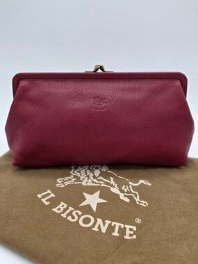 Manuela Clutch bag in leather color red