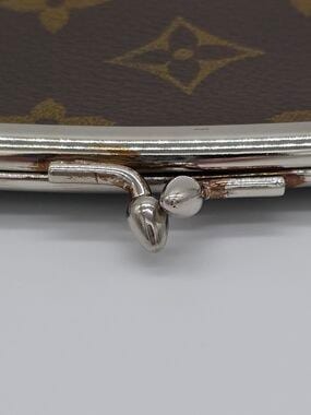Louis Vuitton Monogram Canvas Brown Kiss-Lock Clutch, photo 6 of 8
